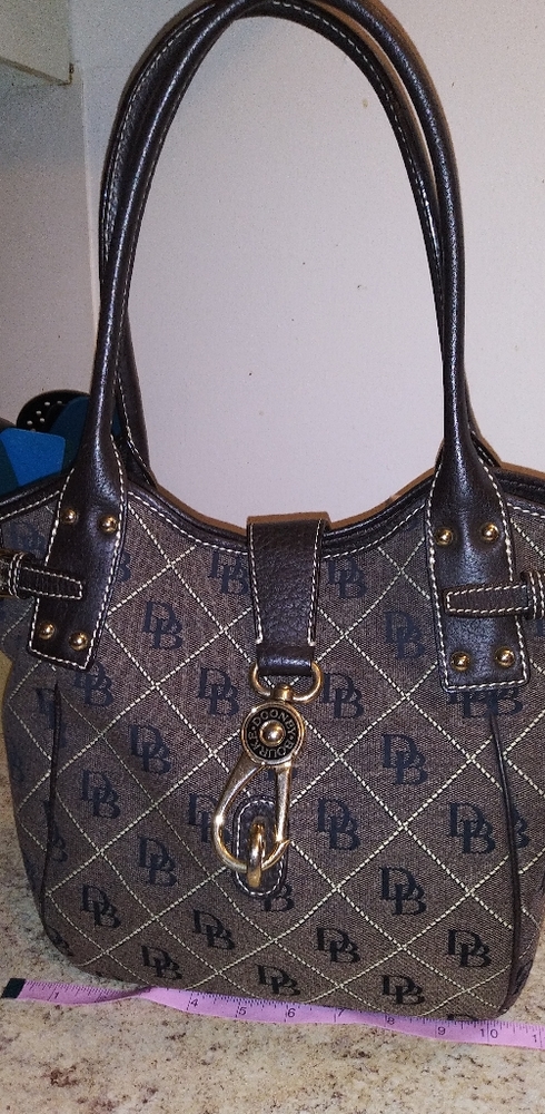 Dooney and Bourke signature bag